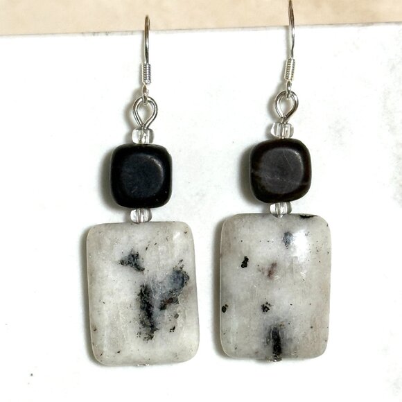 2/$20, Genuine Black & White Agate Drop Earrings, Sterling Silver Hook +Gemstone - Picture 1 of 11